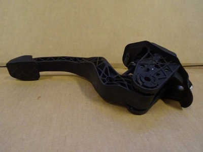 Volkswagen polo педаль сцепления 2q0721388 фото №1