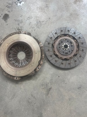 Opel insignia a 2.0 сцепление 55562386 диск прижим фото №1