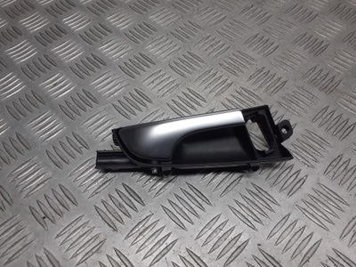 Ручка правая передняя внутренняя audi a3 8p фото №1