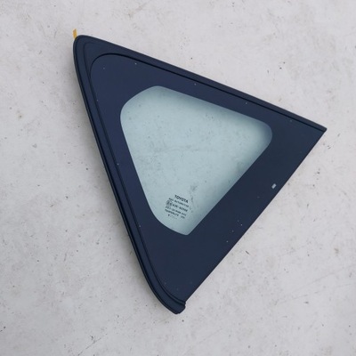 Скло кузовна задня права toyota auris ii 2 hb фото №1