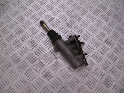 Помпа зчеплення scania r фото №1