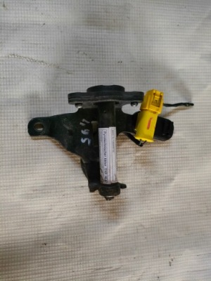 Bmw e82 lift патрон капот левый перед 7289995 фото №1