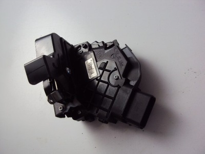 Замок двері правий задня volvo v50 фото №1