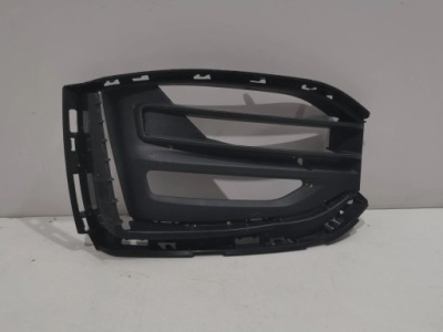 Bmw 1 f40 решётка левая заглушка перед идеальное состояние!! фото №1