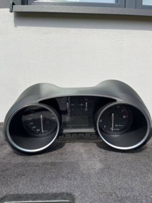 Лічильник середина alfa romeo giulietta 52097901 фото №1