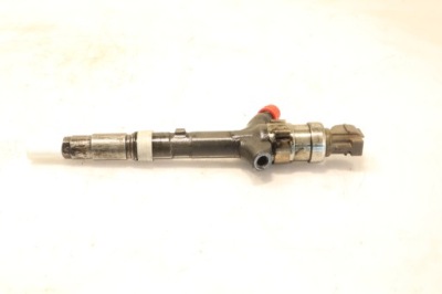 Инжектор форсунка toyota corolla ix e12 2.0d4d фото №1