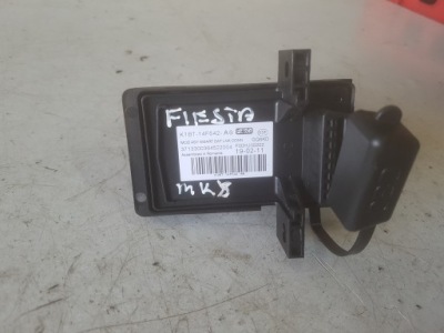 Ford fiesta mk8 16r- роз'єм port з'єднувач фото №1