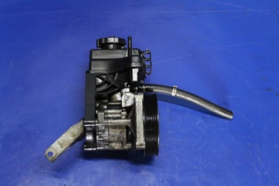 Насос підсилювача mercedes w204 a0064661501 фото №1