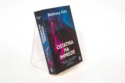 Ostatnia na imprezie Bethany Clift V05