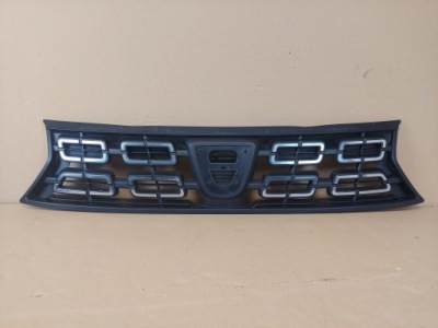 Dacia duster ii 2018- решітка радіатора решітка радіатора бампера оригінал 623103440r фото №1