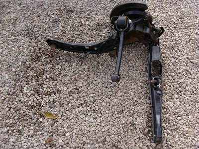 Ступица рычаг задняя правый freemont journay 4wd !!! фото №1