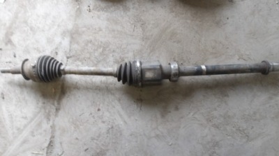 Приводной вал правая mazda 6 cj 2.2 фото №1