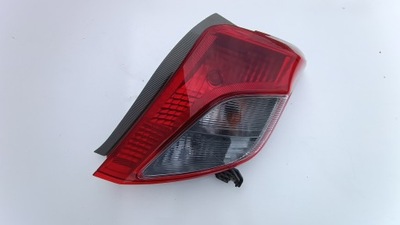 Лампа задня права toyota yaris iii фото №1