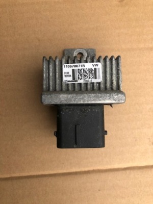 Kangoo ii master iii qashqai реле 110678071r фото №1