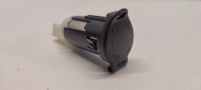 Mazda 2 toyota yaris iv разъём прикуривателя фото №1