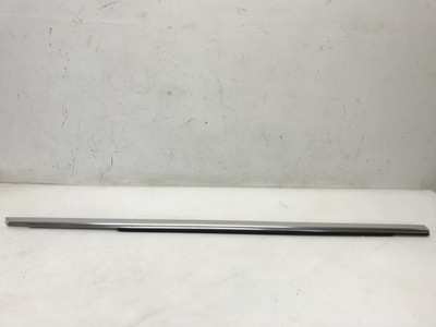 Mercedes w213 молдинг уплотнитель перед правый фото №1