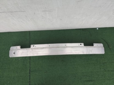 Балка бампера opel meriva b 13267890 фото №1