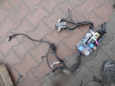 Коробка предохранителей opel meriva b 1.7 cdti фото №1