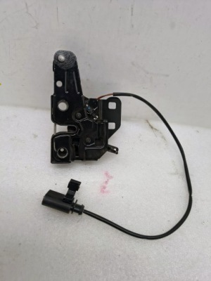 Замок капот audi r8 420823509c фото №1