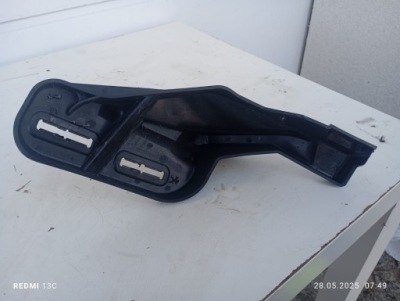 Peugeot 2008 ii mokka ii направляющая крыла 9825559780 фото №1