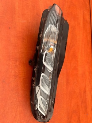 Фара citroen berlingo iv противотуманная фара левый led drl 9819435680-00 0rg фото №1