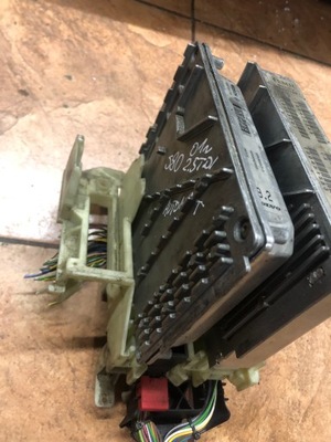 Блок управления бортовой компьютер 0281001776 s80 2.5tdi 01r. фото №1