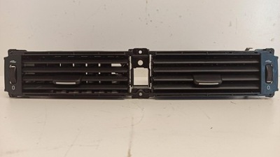 Volvo xc70 решітка обдув 30643315 фото №1