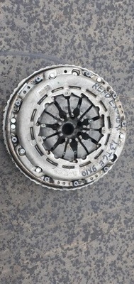 Зчеплення притиск двомасовий маховик 1.3 tce renault express 302103464r фото №1