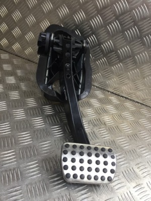 Педаль тормоза mercedes c klasa w206 a2062901100 фото №1