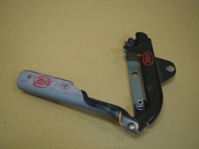 Петля капот лівий pontiac firebird iv фото №1