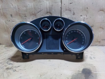 Opel insignia лічильник приладова панель 13327313 фото №1