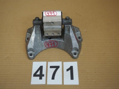 Кронштейн подушка кронштейн коробки mercedes w212 фото №1