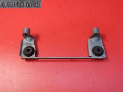 Кронштейн кришки mercedes r172 2.2 cdi 651.980 2013r a6510100040 фото №1