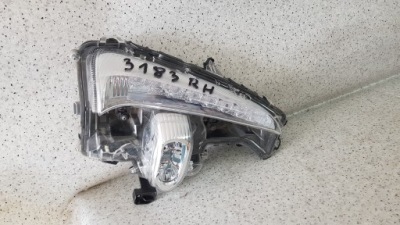 Toyota prius prime 2017 - правый  противотуманная фара led drl 3183 фото №1