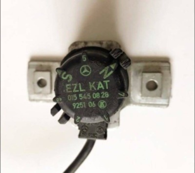 Mercedes-benz w124 бензин корректор зажигания 0155450828 фото №1