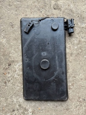 Основание аккумулятор lexus rx 330 - 350 - 400h 7443148030 фото №1