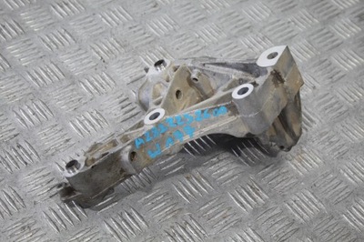 Кронштейн підпора піввісь a-klasa w177 a2822232600 фото №1