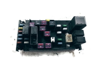 Subaru levorg 19r коробка запобіжників фото №1