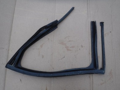 Прокладка двері лівий задня mini clubman f54 7344165 фото №1