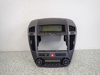 Kia ceed i 06 -09 рамка радио панель кондиционера фото №1