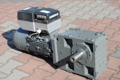 Motoreduktor 4kw. 0-28,9obr FALOWNIK