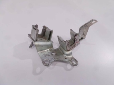 Mitsubishi eclipse cross 1.5 кронштейн тросів передач фото №1