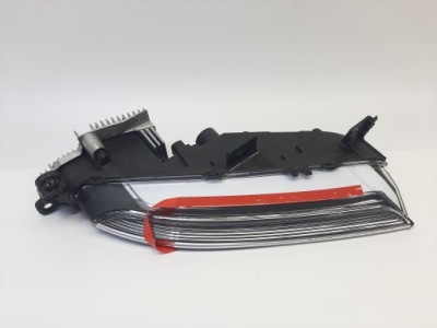 Porsche panamera 2 свет led drl правое 971953042 фото №1