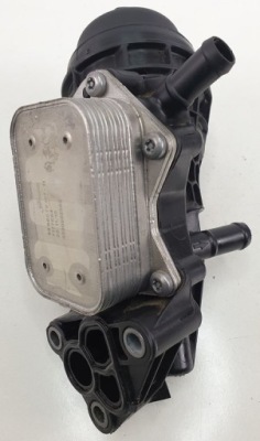 Корпус фільтра оливи mercedes w246 cgi a2701800810 фото №1