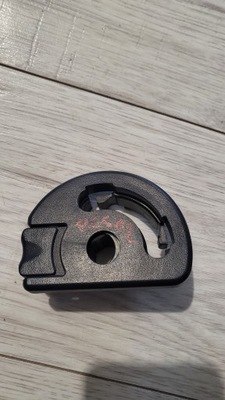 Citroen berlingo ii partner кронштейн подлокотник правого пассажира фото №1