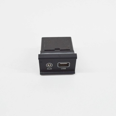 Kia optima 2016 разъём / соединитель aux фото №1