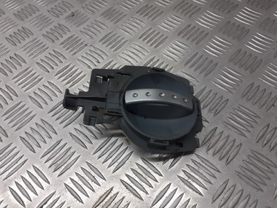 Ручка левая передняя внутренняя citroen c3 фото №1