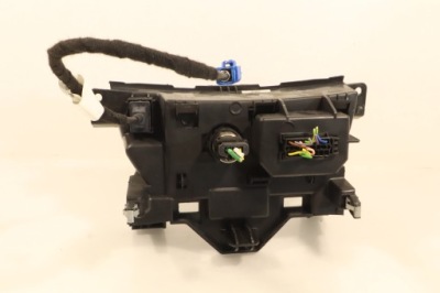 Роз'єм 12v usb peugeot 308 ii lift 1.5bluehdi фото №1