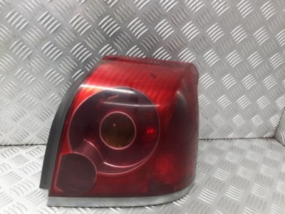 Лампа правая задняя toyota avensis t25 sedan фото №1