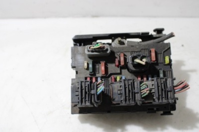 Коробка предохранителей citroen c4 picasso i 2.0hdi фото №1
